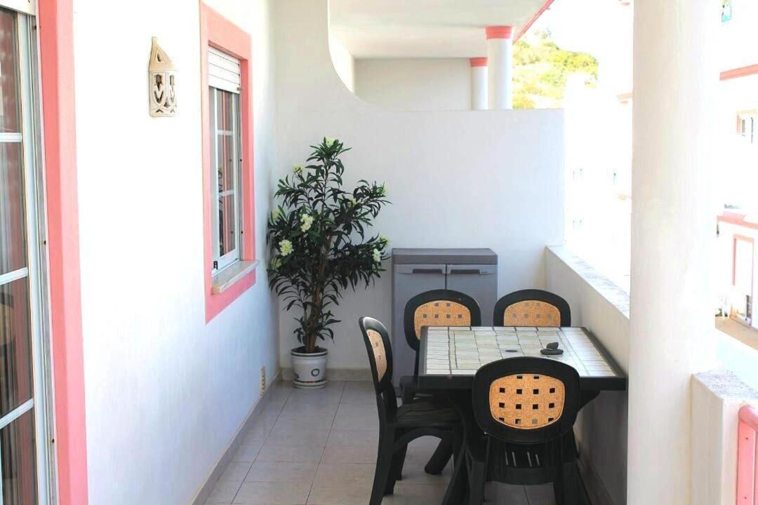 Amarguinha Apartment Бургау Екстериор снимка