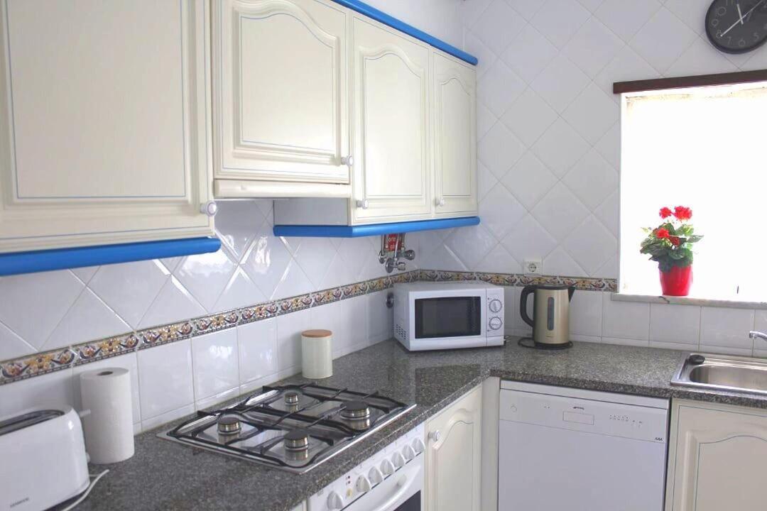 Amarguinha Apartment Бургау Екстериор снимка